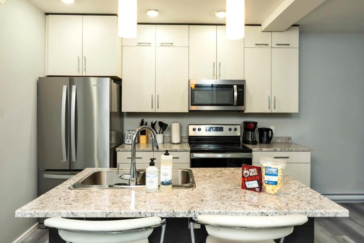 ווייטהורס Nn - The Wanderoo - Riverdale 3-Bed 2 5-Bath מראה חיצוני תמונה